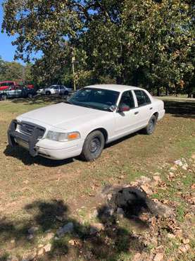 2001 Crown Vic for sale in Locust Grove, OK