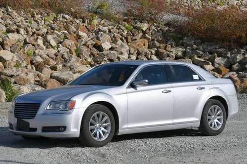 2011 *Chrysler* *300* *Limited* - cars & trucks - by dealer -... for sale in Naugatuck, CT