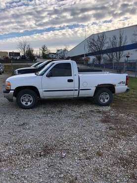 GMC Sierra 4x4 Stock 4.8 - cars & trucks - by owner - vehicle... for sale in Montgomery City, MO