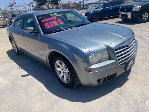 2006 Chrysler 300 touring - - by dealer - vehicle for sale in El Paso, TX