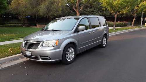 2013 Chrysler Town and Country - cars & trucks - by owner - vehicle... for sale in Grants Pass, OR