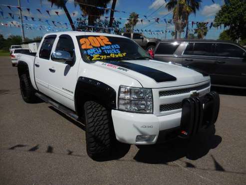 2012 SILVERADO Z71 WHITE/blck 4X4 CREWcabNEWtiresFULLYloaded..NICE!!!! for sale in Brownsville, TX
