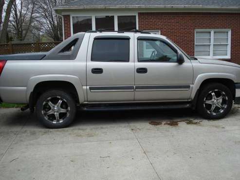 2006 chevy avalanche for sale in Monroe, MI