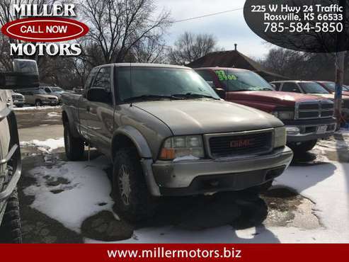 2000 GMC Sonoma SLS Ext Cab 4WD - - by dealer for sale in Rossville, KS