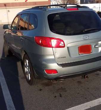 SUV Hyunday Santa Fe 2009 - cars & trucks - by owner - vehicle... for sale in Somerville, MA