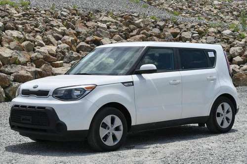 2016 *Kia* *Soul* - cars & trucks - by dealer - vehicle automotive... for sale in Naugatuck, CT