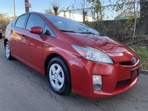 2011 Toyota Prius Five - cars & trucks - by owner - vehicle... for sale in Paterson, NJ