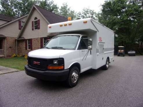 Splicing Van 05 GMC Cutaway Van ONLY 47576 Miles for sale in cumberland val, PA