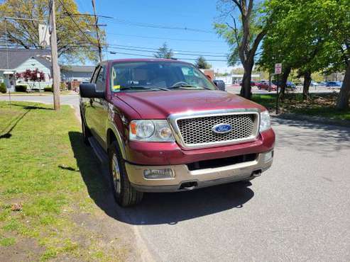 2004 Ford F150 Lariat 6, 800 OBO Clean title, extremely low mileage for sale in Warwick, RI