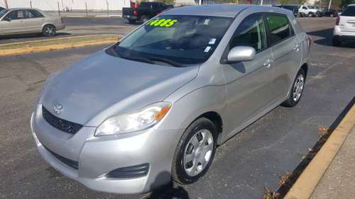 2009 TOYOTA MATRIX. LOCAL TRADE WONT LAST LONG $4885 CASH!!! for sale in Louisville, KY
