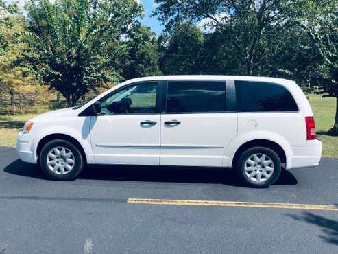 2008 CHRYSLER TOWN AND COUNTRY~BigBendCars.com~FREE WARRANTY for sale in Tallahassee, FL