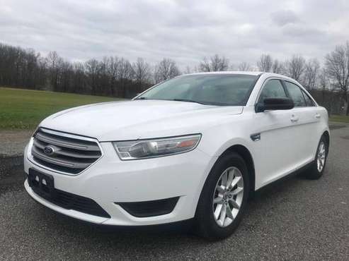 2013 *Ford* *Taurus* *SE* - cars & trucks - by dealer - vehicle... for sale in Ravenna, OH