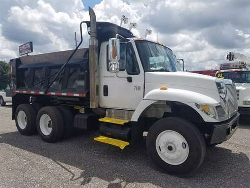 2003 INTERNATIONAL 7400 Tandem Axle Dump Truck CDL Required for sale in TAMPA, FL