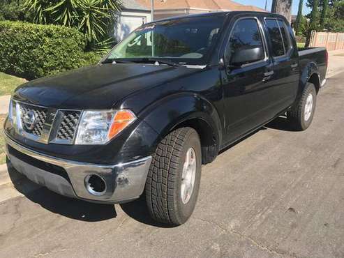 2005 Nissan Frontier SE 4dr Crew Cab SE - cars & trucks - by dealer... for sale in North Hollywood, CA