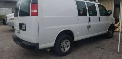 2009 Chevrolet Express Van 2500 - cars & trucks - by owner - vehicle... for sale in Richmond , VA