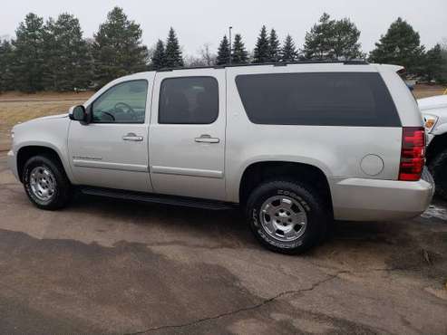 2008 CHEVY SUBURBAN LT 4X4 for sale in Cambridge, MN