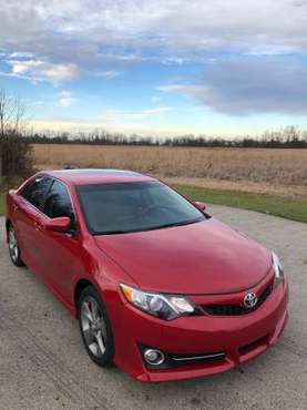 2013 Toyota Camry v6 - cars & trucks - by owner - vehicle automotive... for sale in Grove City, OH