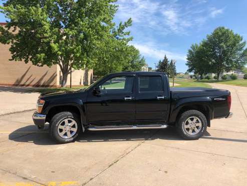 GMC CANYON Z-71 4X4 (LOADED WITH LOW MILES) for sale in Bismarck, ND