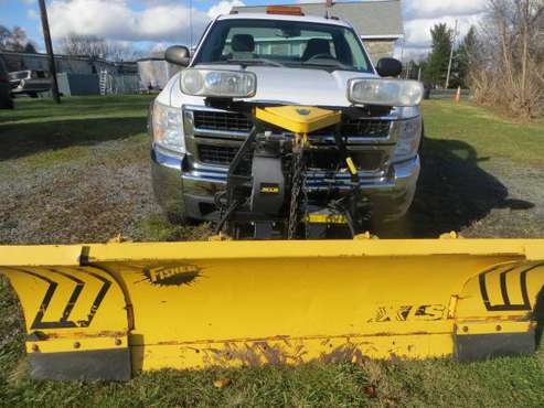 2007 CHEVY TRUCK/ HD/PLOW - cars & trucks - by dealer - vehicle... for sale in utica, NY