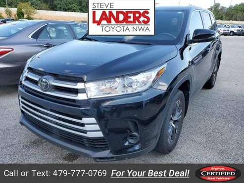 2017 Toyota Highlander LE suv Midnight Black for sale in ROGERS, AR
