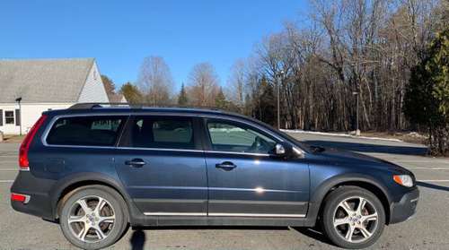 2015 5 VOLVO XC70 T6 AWD caspian blue for sale in Chester, VT
