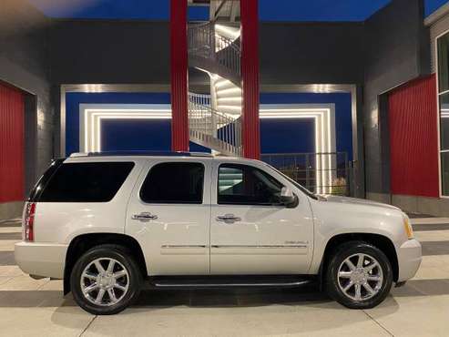 2010 Yukon Denali/Tahoe AWD - Loaded And Super Clean for sale in Omaha, NE