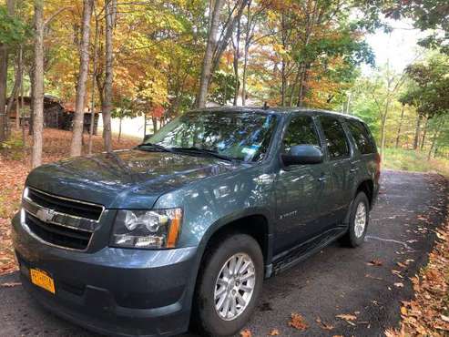 2009 Chevy Tahoe hybrid - cars & trucks - by owner - vehicle... for sale in mechanicville, NY