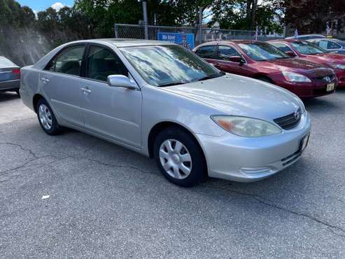 Toyota Camry LE Sunroof Automatic 4 cylinder well maintained - cars for sale in Westport , MA