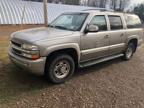 2000 Suburban 2500 4wd LT - cars & trucks - by owner - vehicle... for sale in Camden, NY