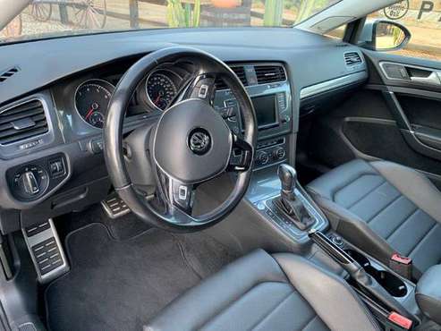 2017 VW Golf Alltrack S - cars & trucks - by owner - vehicle... for sale in Fallbrook, CA