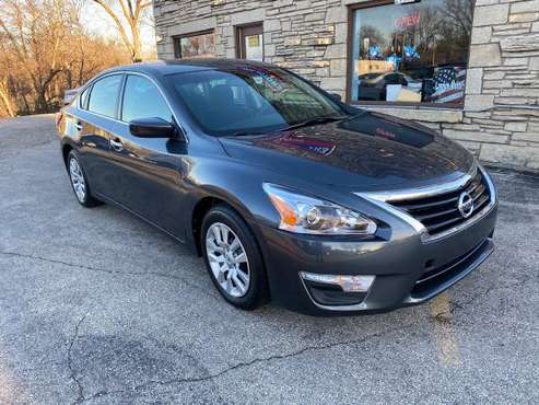2013 Nissan Altima S - cars & trucks - by owner - vehicle automotive... for sale in Lannon, WI