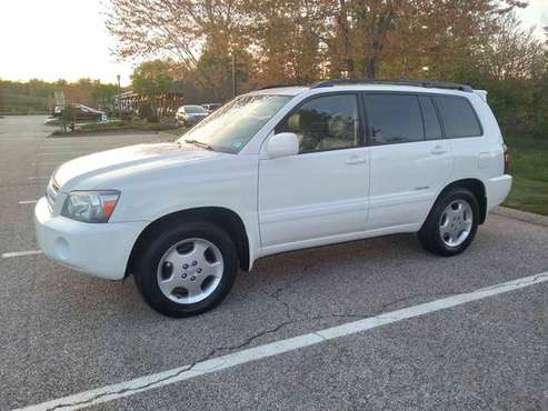 07 TOYOTA HIGHLANDER 4X4 LIMITED SPORT Impeccable! Maint for sale in East Derry, NH
