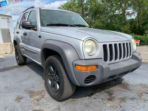 2003 Jeep Liberty 4X4 - cars & trucks - by dealer - vehicle... for sale in Riverside, MO