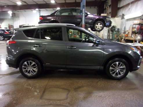 2018 Toyota Rav4 AWD...XLE...Hybrid...low miles - cars & trucks - by... for sale in Kingsford, MI