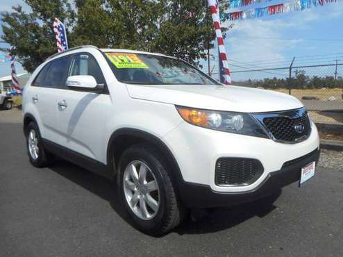 2013 KIA SORENTO LX WITH THIRD ROW SEATING AND 113,000... for sale in Anderson, CA