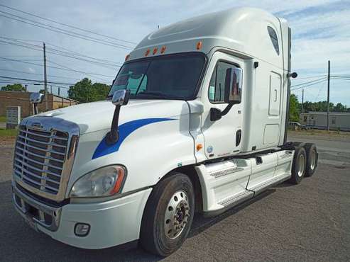 Freightliner Cascadia - cars & trucks - by owner - vehicle... for sale in Cleveland, OH