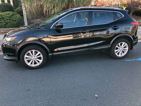 2017 Nissan Rogue Sv Sport - cars & trucks - by owner - vehicle... for sale in Morganville, NJ