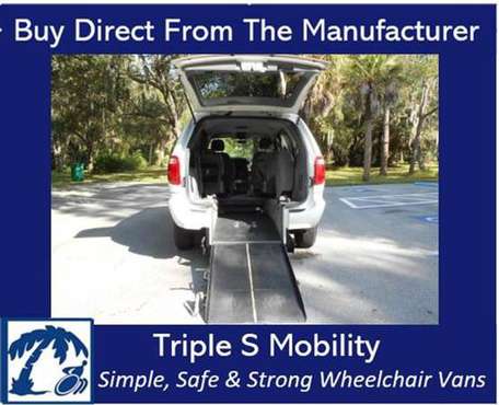 2007 *Chrysler Town Country LX* *Wheelchair* *Van* *Handicap* *Ramp* for sale in Pinellas Park, FL