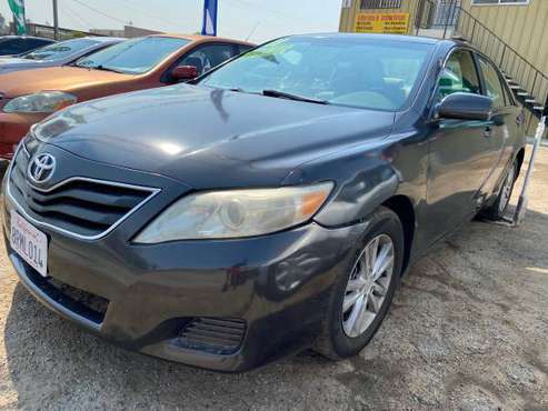 2011 Toyota camry - cars & trucks - by owner - vehicle automotive sale for sale in Lamont, CA