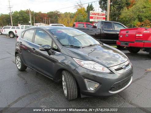 2011 FORD FIESTA SES LEATHER SUNROOF 5 SPEED focus fusion - cars & for sale in Mishawaka, IN