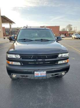 2005 Chevrolet Tahoe Z71 4x4 - cars & trucks - by owner - vehicle... for sale in Glenview, IL