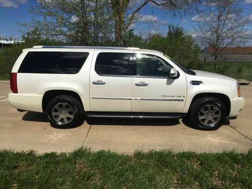 *SALE*2007 CADILLAC ESCALADE ESV*LOW MILES*SHARP* for sale in Troy, MO
