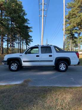 2004 Chevrolet Avalanche - cars & trucks - by dealer - vehicle... for sale in Benton, AR