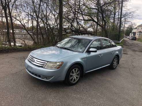 ! 2008 Ford Taurus SEL, 115k Miles, Sunroof, Clean Carfax, Mint ! for sale in Clifton, PA