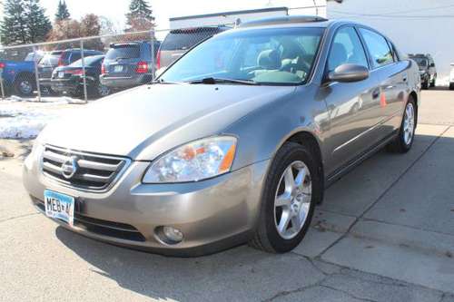 *** 2004 NISSAN ALTIMA SE ** CLEAN CAR FAX ** - cars & trucks - by... for sale in Saint Paul, MN
