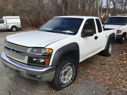 Salvage title 2006 Colorado 4x4 xcab $2200 60k - cars & trucks - by... for sale in Billerica, MA