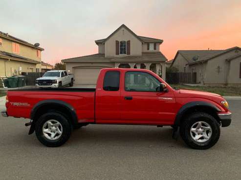 04 tacoma automatic v6 4X4 - cars & trucks - by owner - vehicle... for sale in Elk Grove, CA