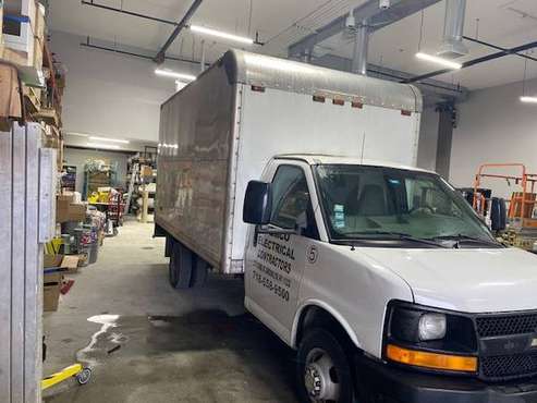 2006 Chevy Chevrolet Express 3500 Box Truck Dually Extremely LOW for sale in Jamaica, NY