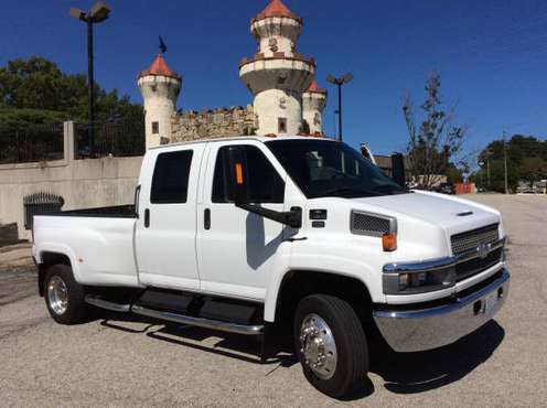 2004 CHEV C4500 Kodiak 6.6L Diesel 76,900 miles for sale in Independence, MO