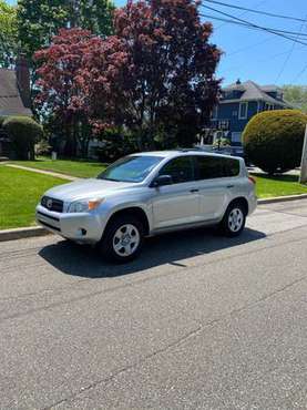 2007 Toyota RAV4 limited 4x4 for sale in Bellmore, NY